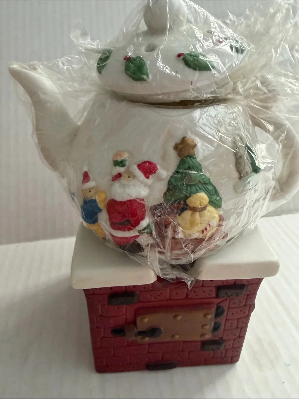 Vintage ABC Distributing Inc Christmas Potpourri Teapot Warmer